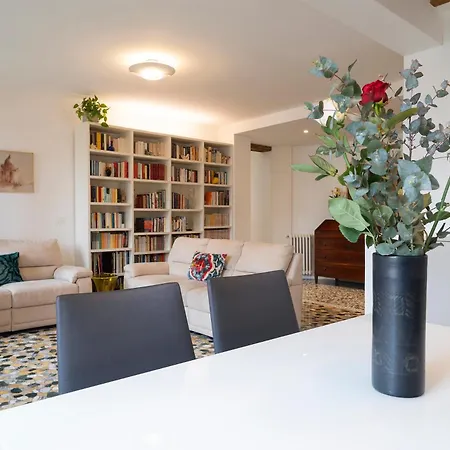 Stupendo Luxury Canal & Garden View شقة البندقية
