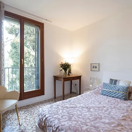 شقة Stupendo Luxury Canal & Garden View *
