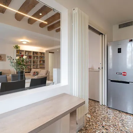 شقة Stupendo Luxury Canal & Garden View