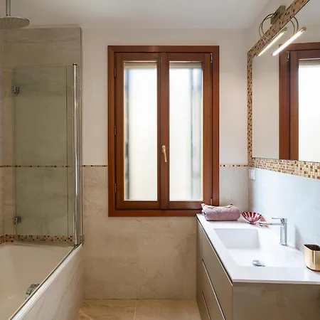 Stupendo Luxury Canal & Garden View Venedig