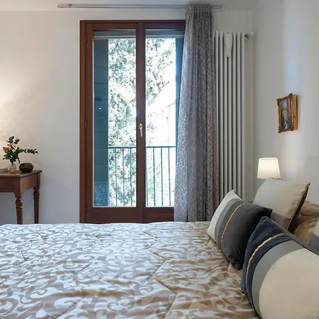 Stupendo Luxury Canal & Garden View Appartement